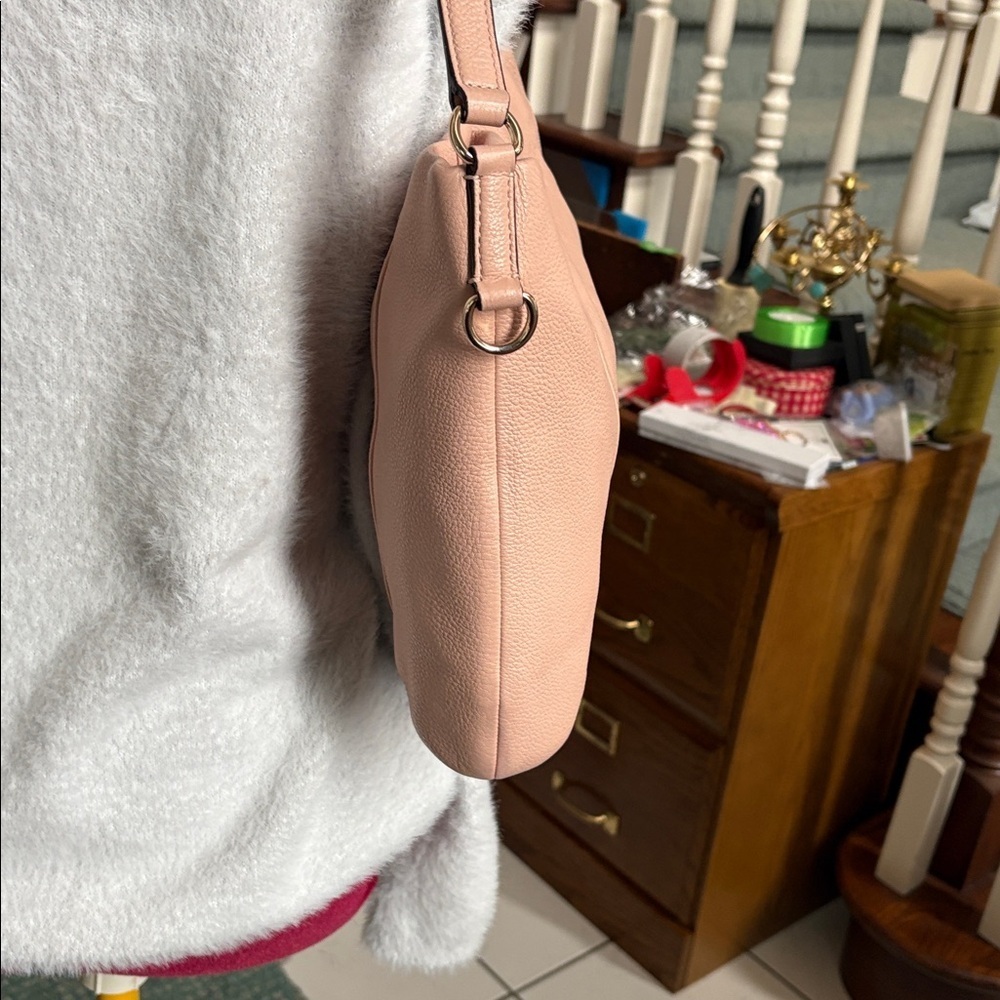 Coach East West Isabelle shoulder bag F35809 pebbled Leather pink blush EUC - Picture 5 of 17